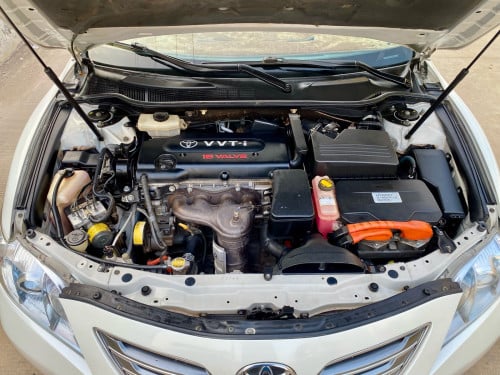 រថយន្តToyota CAMRY 07 ពណ៍សកាំមៃ ខួប50th hybrid(ហាយប្រីត) ឡានស្អាតអាគុយហាយប្រីតទើបតែដូរថ្មី១ដុំលក់
