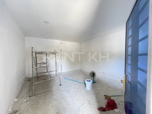 ឃ្លាំងសំរាប់ជួលនៅសែនសុខ / Warehouse for Rent at Khan Sen Sok