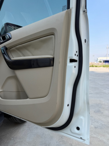 2016 Ford Everest