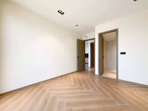 3 Bedrooms 3 Baths Resale Unit in BKK1