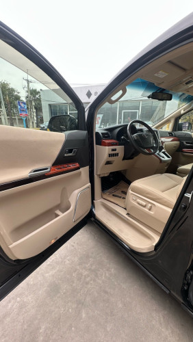 Alphard option G រៀបចំហើយ លក់បន្ទាន់