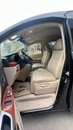 Alphard option G រៀបចំហើយ លក់បន្ទាន់