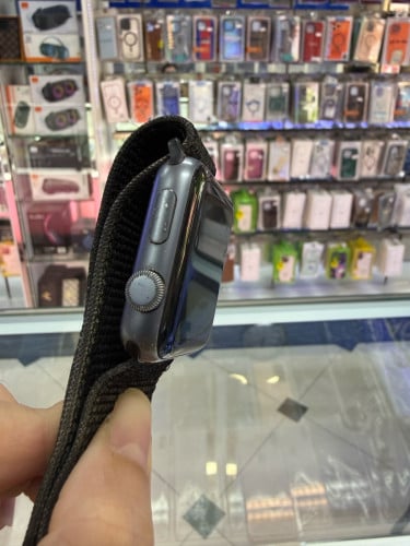 Apple Watch Series 3 ( 42mm ) black