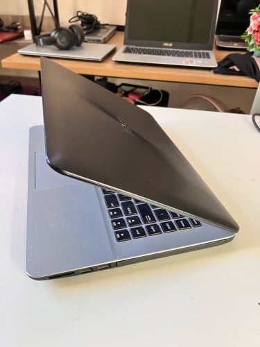 ASUS X455LJ / i5-5200U / RAM 8GB / SSD 256GG / VGA Nvdia 920M 2GB / Battery 🔋 good