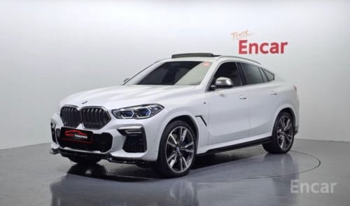 BMW X6 M50i 2021