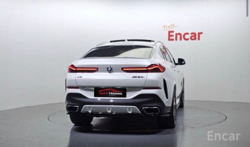 BMW X6 M50i 2021