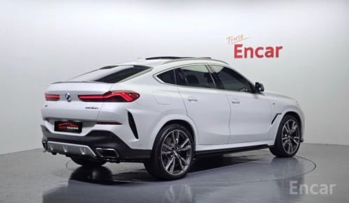 BMW X6 M50i 2021