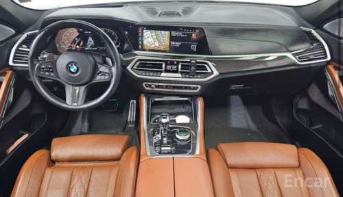 BMW X6 M50i 2021