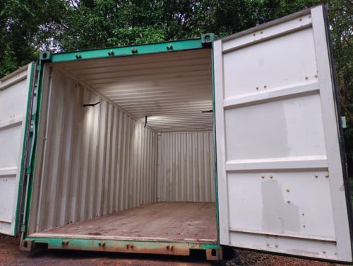 CONTAINER