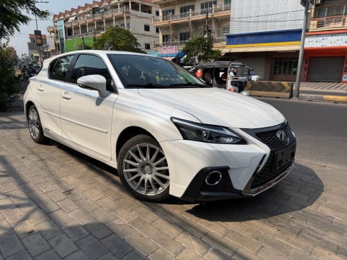 CT200H 2011 បង់មុន5000$