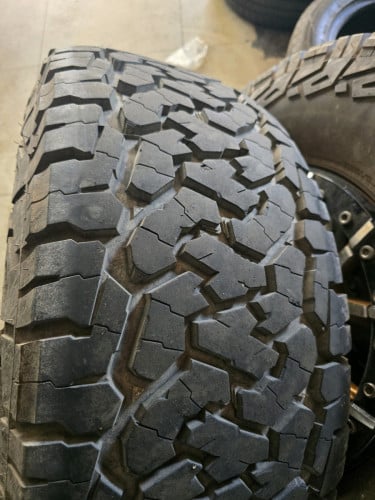 Ford F150 Original 17" Alloy Wheels + Comforser Off-Road Tires - 90% New - Full