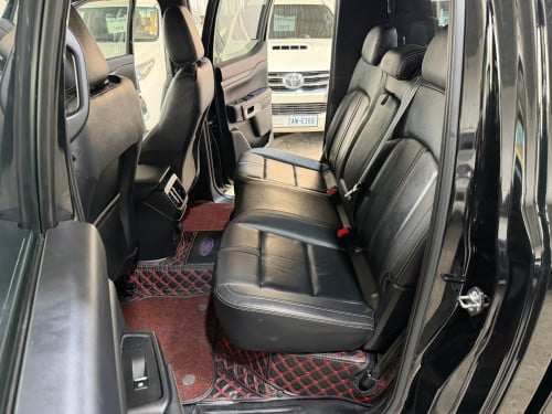 Ford Wildtrak 2023 សុីន១ជុំ​ ស្គត់១ជុំ​ ម្ចាស់ដេីម 35000km