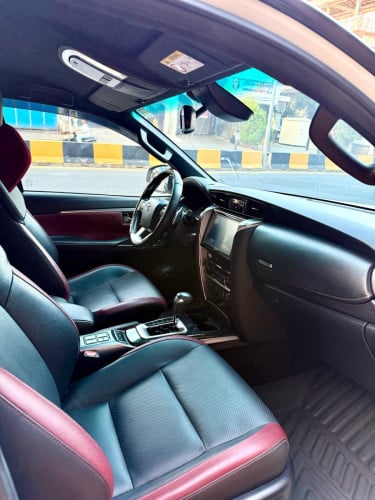 Fortuner 2022 Legender ហ្សុីន១ជុំ ថ្មីណាស់