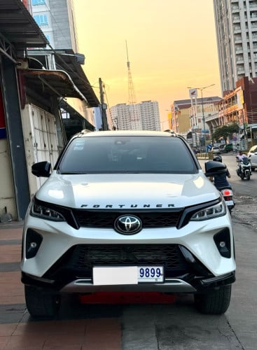 Fortuner 2022 Legender ហ្សុីន១ជុំ ថ្មីណាស់