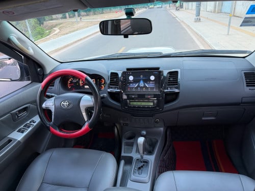 HILUX VIGO 2012 អូតូកាពីតាស់ ឡានក្រុមហ៊ុន