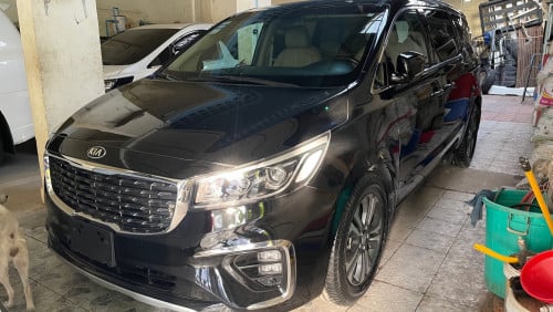 Kia Calnival 2020 full option V6 gasoline Urgent sale!!!