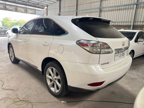 Lexus Rx350.010 Full Option ប៉ុង​1 សកាំម៉ៃ​ ក្នុងលឿង​