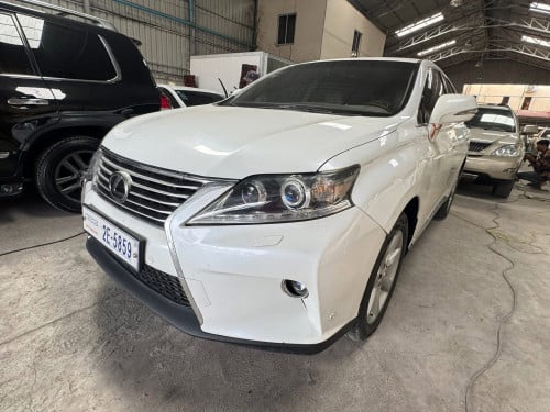 Lexus Rx350.010 Full Option ប៉ុង​1 សកាំម៉ៃ​ ក្នុងលឿង​