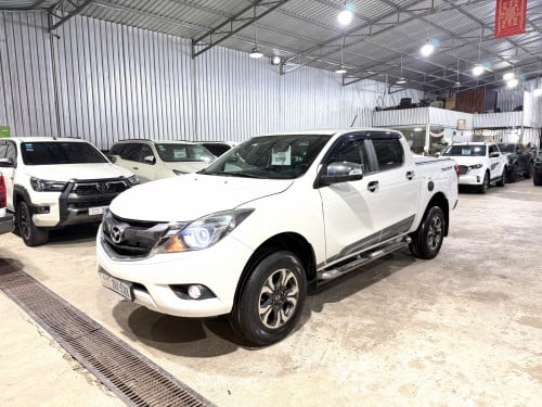 Mazda BT-50 ម៉ាសុីនធំ 3.2L​ អូតូកាពីតាស់