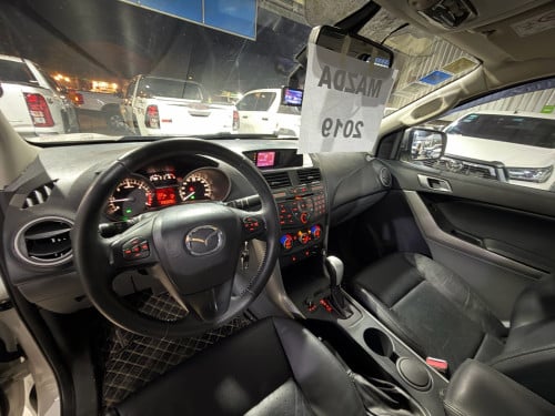 Mazda BT-50 ម៉ាសុីនធំ 3.2L​ អូតូកាពីតាស់