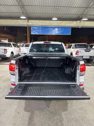 Mazda BT-50 ម៉ាសុីនធំ 3.2L​ អូតូកាពីតាស់