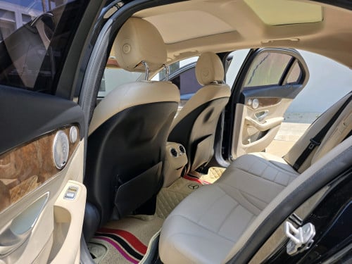 Mercedes C300 4Matic 2015 Black colour