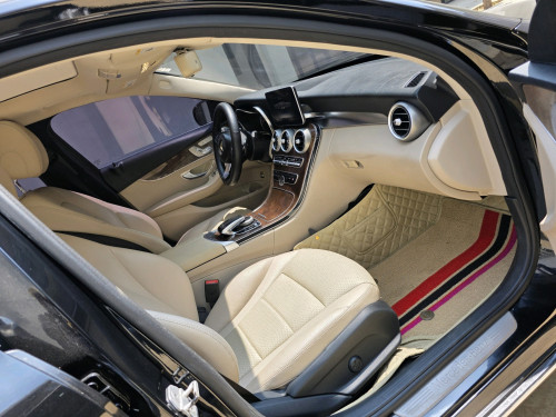 Mercedes C300 4Matic 2015 Black colour