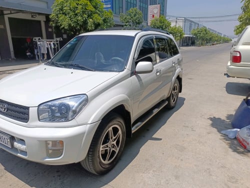 RAV4 2003 ឡាននៅសាណុំទាំងអស់