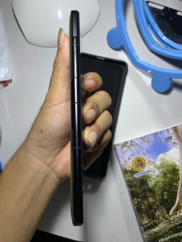 Redmi k40 gaming 256G global មានប្រអប់ ឆ្នាំងសាក លក់ហើយ original 67w 140$