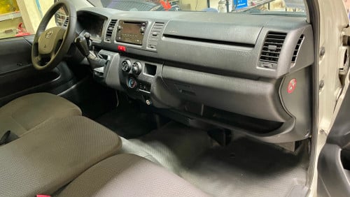 Toyota Hiace 2018 diesel engine urgent sale!!!
