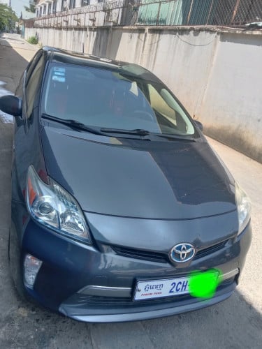 TOYOTA Prius2014Blugin 0ption3 ឈ្មោះម្ចាស់ផ្ទាល់មេឡានមិនបុកមិនប៉ះមិនច្រេះឡានមូលសុីនមួយជុំតំលៃចចារ