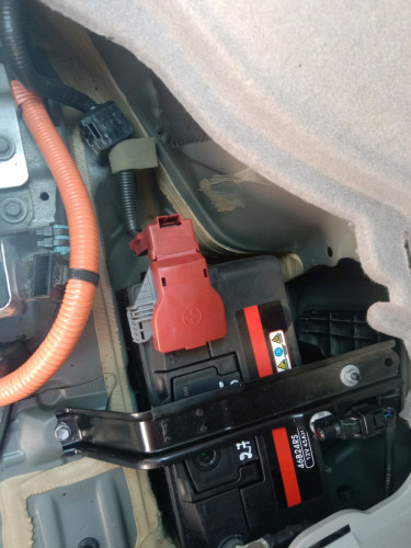 TOYOTA Prius2014Blugin 0ption3 ឈ្មោះម្ចាស់ផ្ទាល់មេឡានមិនបុកមិនប៉ះមិនច្រេះឡានមូលសុីនមួយជុំតំលៃចចារ