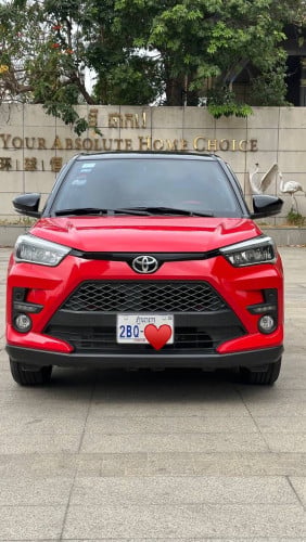 Toyota Raize  full 2022 ឡានស្អាត តំលៃ18500$ចចារ