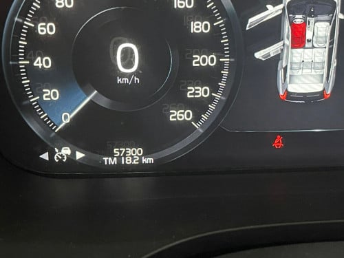 VOLVO XC60 T5 ឆ្នាំ2018 ឡានខ្លាញ់គោស្រុកខ្មែរ ហ្សីន1ជុំ