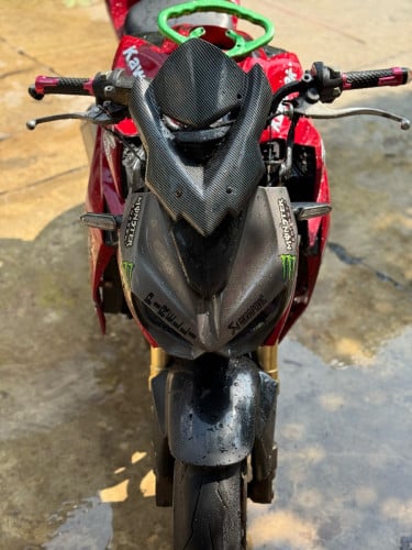 Zx1000 លក់ប្រញ៉ាប់លុយ មានពន្ធ 3600$ ចរចាខ្លះទៀន មិនដែលមាន