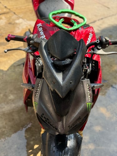 Zx1000 លក់ប្រញ៉ាប់លុយ មានពន្ធ 3600$ ចរចាខ្លះទៀន មិនដែលមាន