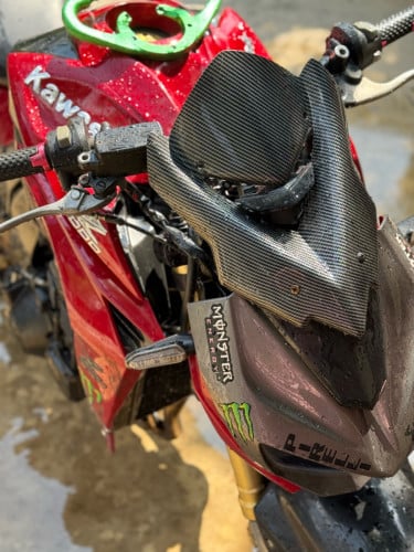 Zx1000 លក់ប្រញ៉ាប់លុយ មានពន្ធ 3600$ ចរចាខ្លះទៀន មិនដែលមាន