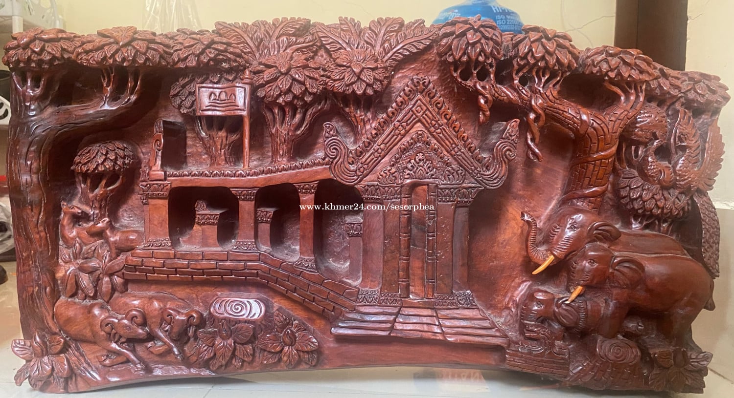 ចម្លាក់ឈើធ្នូងស្អាតឥតខ្ចោះ(រូបប្រាសាទព្រះវិហារ)
