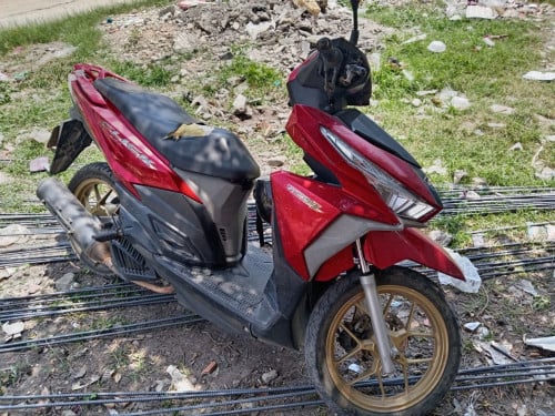 ម៉ូតូលក់
