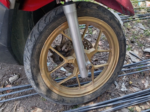 ម៉ូតូលក់