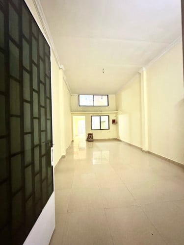 ផ្ទះលក់ជិតចំការព្រីង