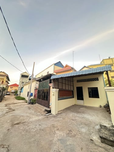 ផ្ទះលក់ជិតចំការព្រីង