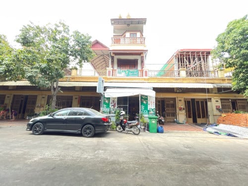 ផ្ទះ1ជុងដាក់លក់ (ពិភពថ្មីឈូកមាស)