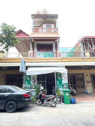 ផ្ទះ1ជុងដាក់លក់ (ពិភពថ្មីឈូកមាស)