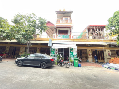 ផ្ទះ1ជុងដាក់លក់ (ពិភពថ្មីឈូកមាស)
