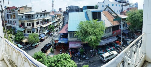 ផ្ទះសម្រាប់លក់ ជាន់ទី៣ House for Sale (3rd Floor) 三层精美住宅出售
