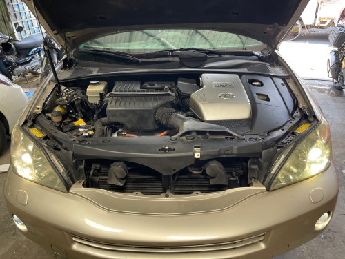ទេីបយកមកមួយទៀត​ LEXUS RX400h ឆ្នាំ06​  ឈ្មោះ​ម្ចាស់​ដើម​  ពណ៌​ទឹកមាស​