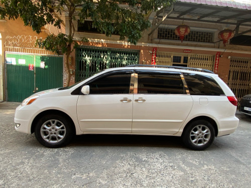 ឡានលក់ SIENNA ឆ្នាំ04 XLE ប៉ុង1
