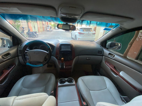 ឡានលក់ SIENNA ឆ្នាំ04 XLE ប៉ុង1