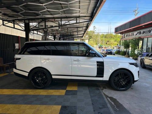特价-🉐32000＄2015年路虎揽胜行政，行驶6万km +，车况精品，拼手速车型